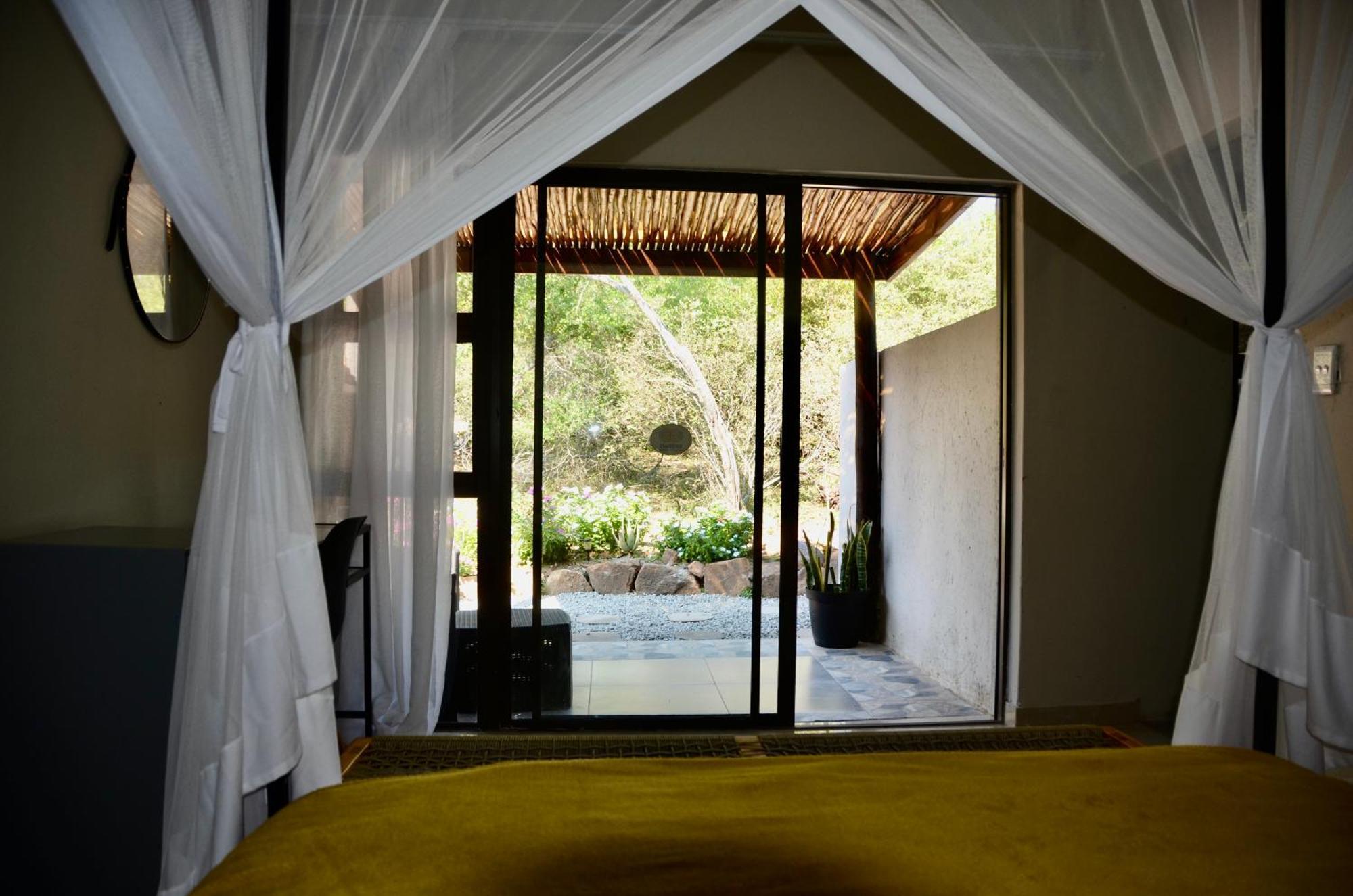 Kholiwe On Kruger Lodge & Safaris Marloth Park Exterior foto