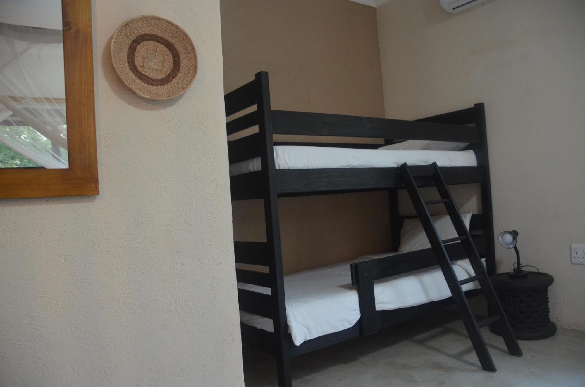 Kholiwe On Kruger Lodge & Safaris Marloth Park Exterior foto
